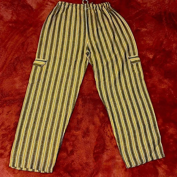 💛Beautiful Woven Striped Pants💛 - Picture 4 of 4